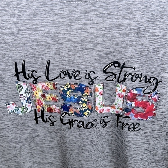 His Love is Strong Jesus his Grace is Free Dri Fit Crop Top | SIZE M - Picture 3 of 3
